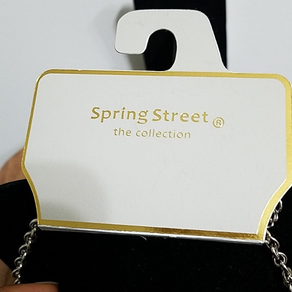 Spring Street Necklace - Picture 3 of 4